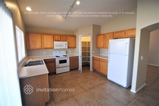 12210 W Aster Dr in El Mirage, AZ - Building Photo - Building Photo