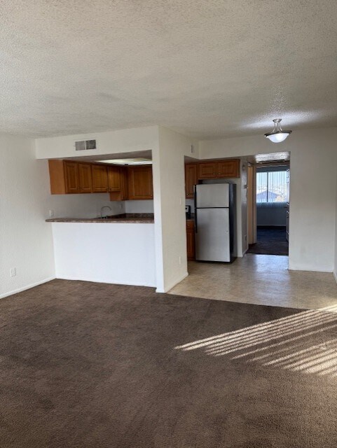 3810 N Maryvale Pky, Unit #2051 in Phoenix, AZ - Building Photo