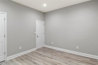 60 Leroy Ave in Valhalla, NY - Building Photo - Building Photo
