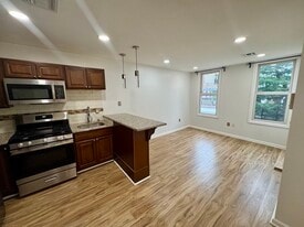 77 Reservoir Ave, Unit Apt 4 in Jersey City, NJ - Building Photo