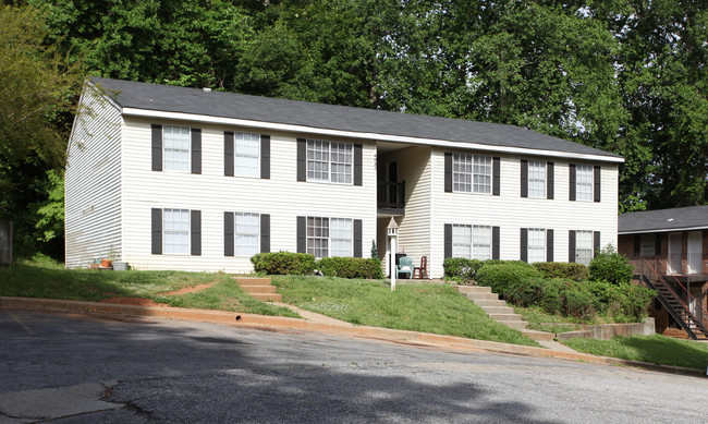 Lilburn Village Apartments