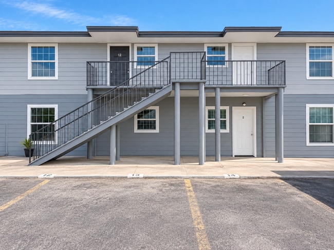 property at 1309 W St Francis Ave