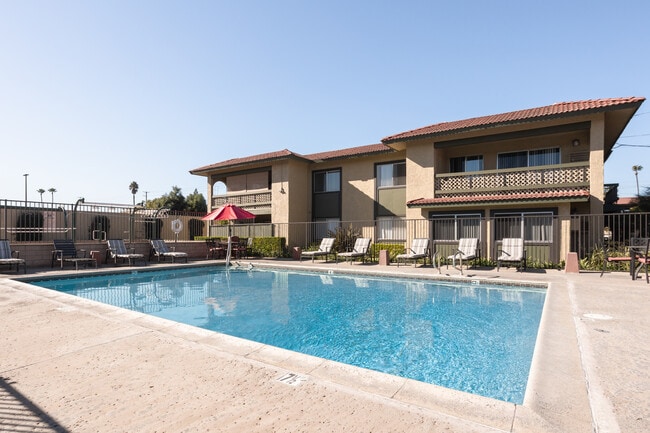 Las Mariposas Apartments in Buena Park, CA - Building Photo - Building Photo