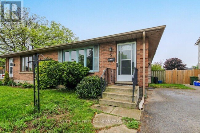 5 Golding Pl in St Thomas, ON - Building Photo - Building Photo