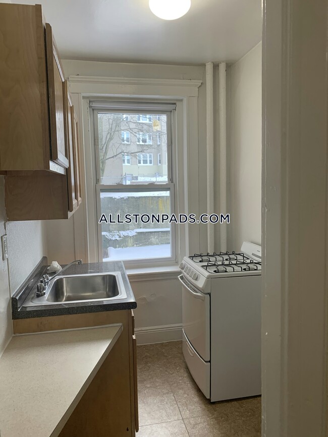 property at 25 Walbridge St