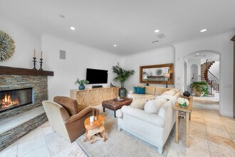 1901 John St in Manhattan Beach, CA - Building Photo - Building Photo