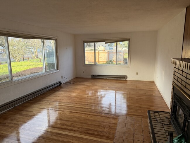 3525 River Rd in Eugene, OR - Building Photo - Building Photo