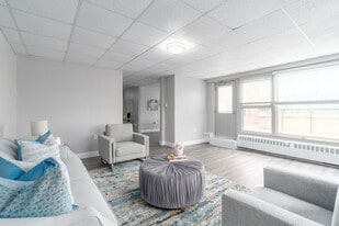 Bryn Mawr Apartments in Philadelphia, PA - Building Photo