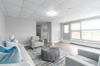 Bryn Mawr Apartments in Philadelphia, PA - Building Photo - Interior Photo