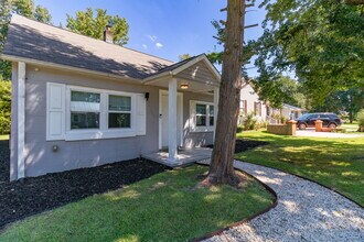 2510 Harley Dr in Greensboro, NC - Building Photo - Building Photo