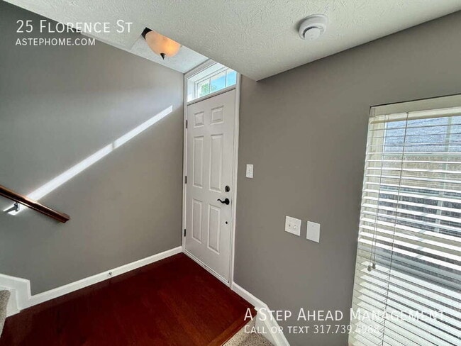 25 Florence St in Carmel, IN - Building Photo - Building Photo