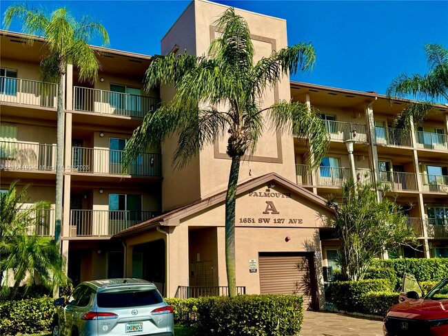 1651 SW 127th Ave in Pembroke Pines, FL - Building Photo - Building Photo