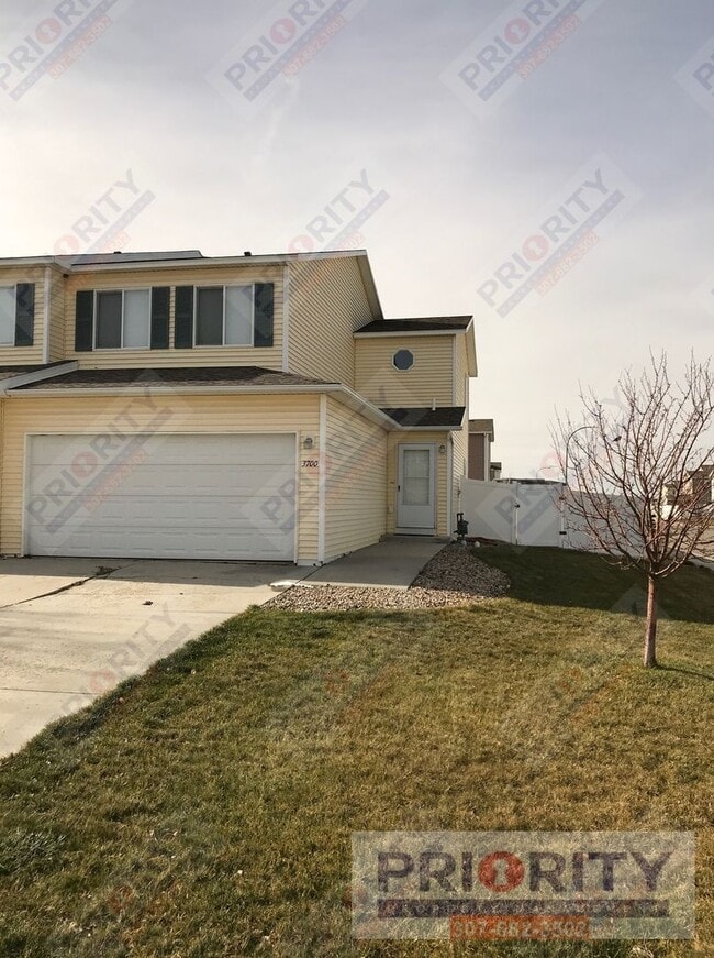 property at 3700 Lunar Ave