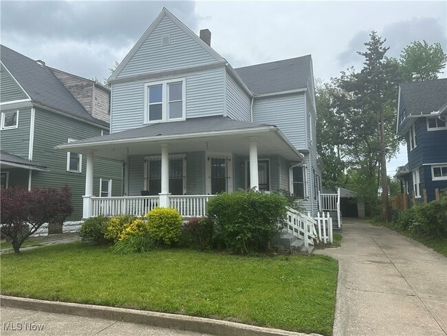 property at 11403 Itasca Ave
