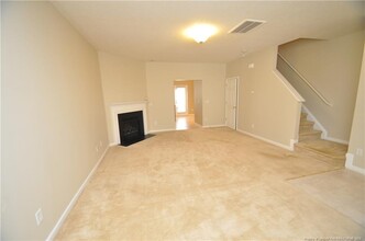 110 Parkerson Ln in Apex, NC - Building Photo - Building Photo