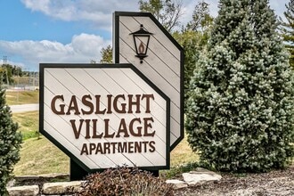 506 Gaslight Ln in Bellevue, NE - Building Photo - Building Photo