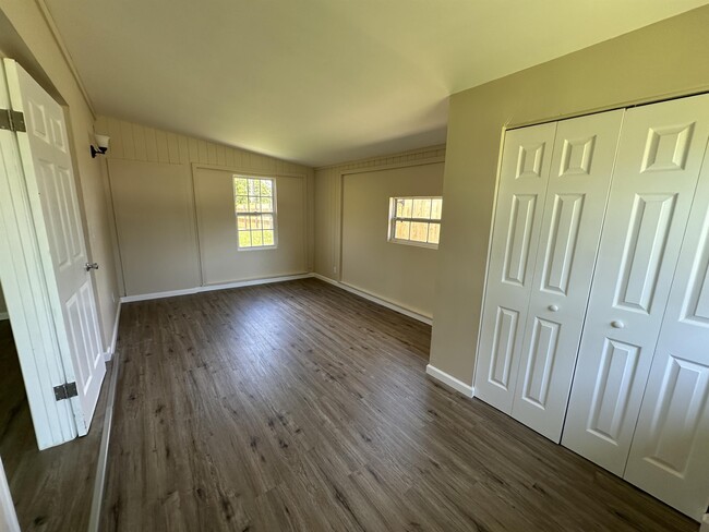 3335 Dudley St in Sarasota, FL - Building Photo - Building Photo