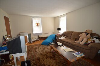 69 West St, Unit L3 in Newton, MA - Building Photo - Building Photo