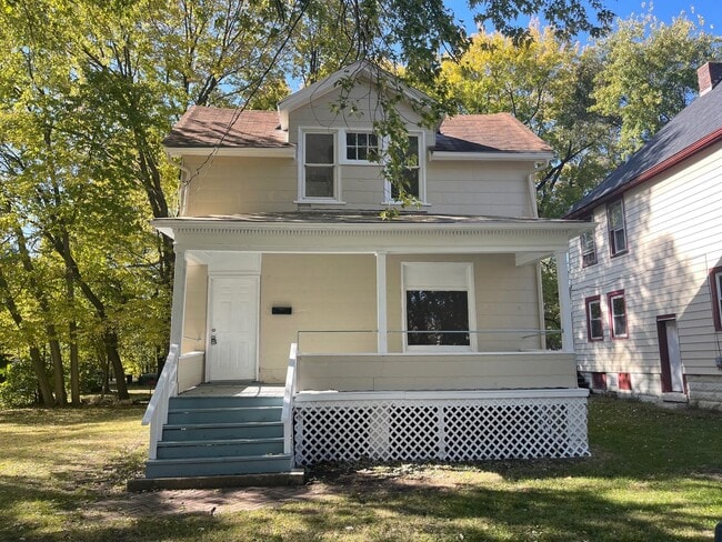 property at 609 Voris St