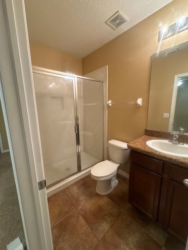 706 Wiltonway Dr in Plant City, FL - Building Photo - Building Photo