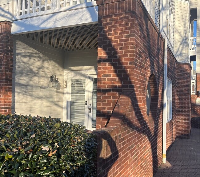 1001 Brighthurst Dr in Raleigh, NC - Building Photo - Building Photo