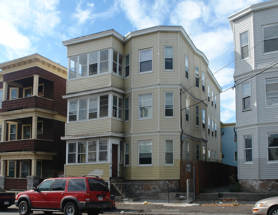 312-314 Lawrence St in Lawrence, MA - Foto de edificio