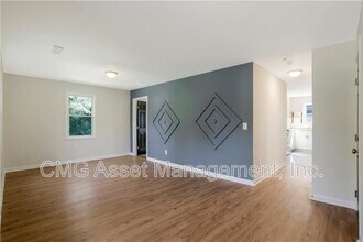 551 Valley Hill Rd SE in Riverdale, GA - Building Photo - Building Photo