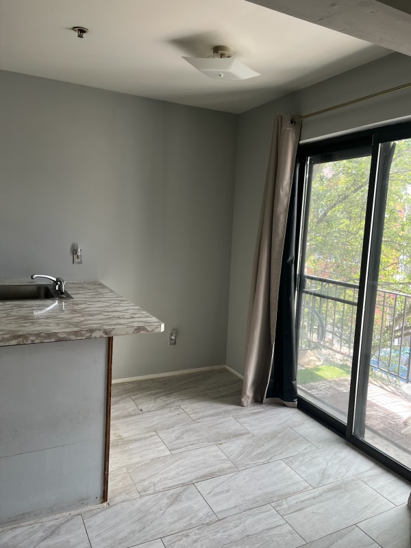 53 Poplar St in Jersey City, NJ - Building Photo - Building Photo