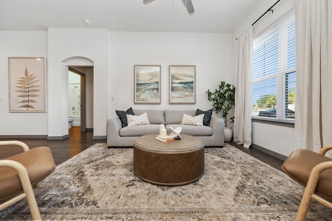 Ebbtide Villas and Flats in Kissimmee, FL - Foto de edificio - Building Photo