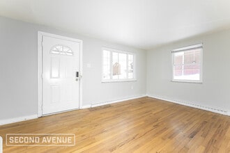 128 Bellwood Dr in Munhall, PA - Building Photo - Building Photo