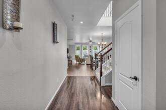 4330 Lake Cypress Cir in Houston, TX - Building Photo - Building Photo