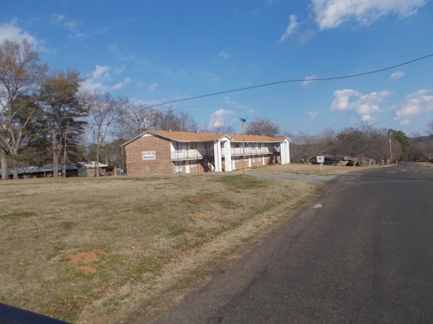 Gables Manor in Daingerfield, TX - Building Photo - Building Photo