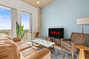 605 N 12th St in Tampa, FL - Building Photo