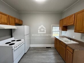 1104 Thornburg St in New Castle, IN - Foto de edificio - Building Photo