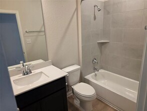 2219 Oscar Eli Pl in Round Rock, TX - Foto de edificio - Building Photo