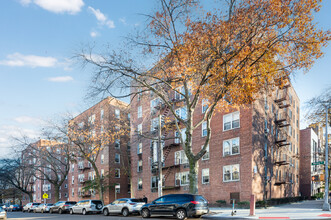 Waring Hall Condos in Bronx, NY - Building Photo - Building Photo