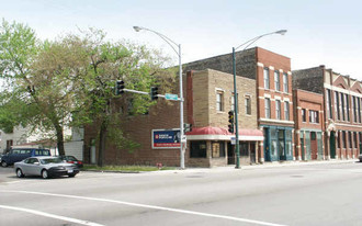 Corner storefront n Ukrainian Village Apartments