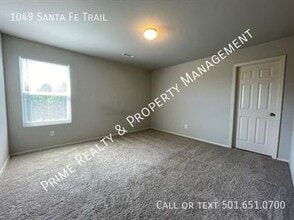 1049 Santa Fe Trl in Bauxite, AR - Building Photo - Building Photo