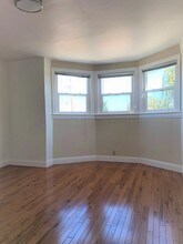 925 61st St-Unit -#4 in Oakland, CA - Building Photo - Building Photo