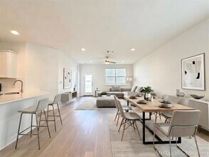 8004 City Top Blvd in Austin, TX - Building Photo - Building Photo