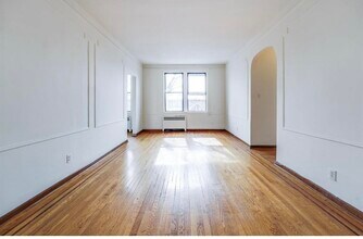 301 Palisade Ave in Union City, NJ - Building Photo - Building Photo