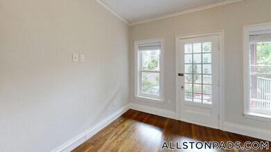 6 Radcliffe Rd, Unit 1 in Boston, MA - Building Photo - Building Photo