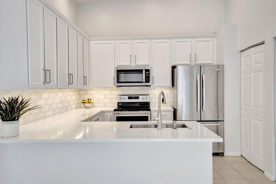 5069 Toscana Trail in Boynton Beach, FL - Building Photo