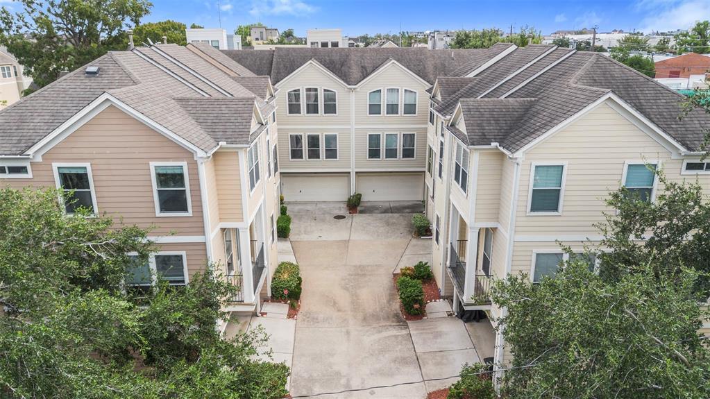 1203 Ennis St in Houston, TX - Building Photo