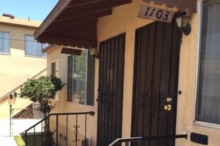 1101 W 89th St in Los Angeles, CA - Building Photo