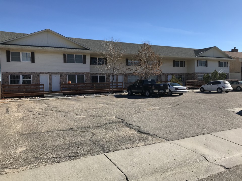 1441 S Pennsylvania Ave in Casper, WY - Building Photo