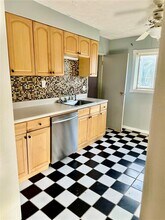 201 Jennie Jewel Dr in Orlando, FL - Building Photo - Building Photo