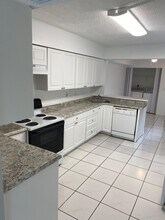 11405 NW 35th St in Coral Springs, FL - Building Photo - Building Photo