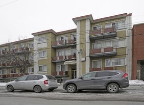 4838 de Courtrai in Montréal, QC - Building Photo