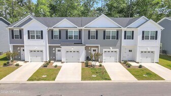 5019 McGarvey Ct in Leland, NC - Building Photo